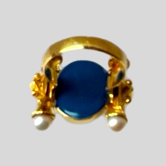 Renaissance Style 14K Glass Cameo, Pearl and Sapphire Ring Size 7 - Picture 7 of 12